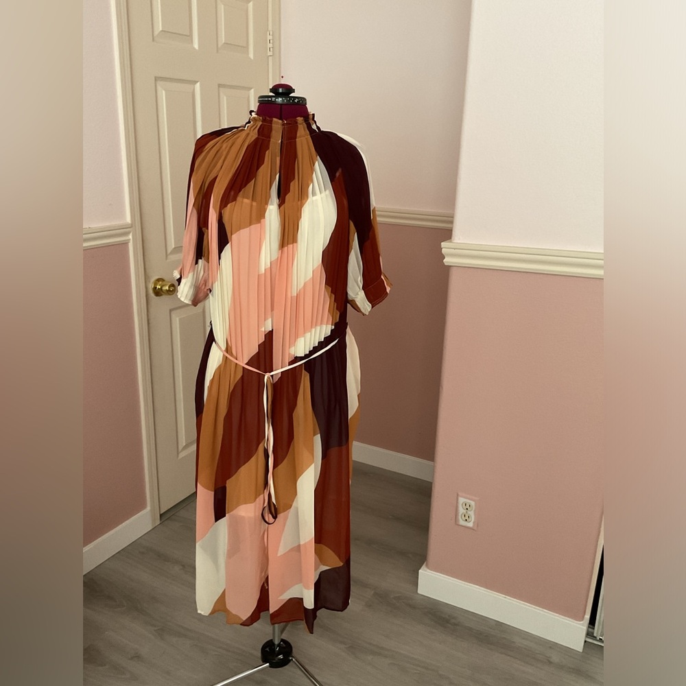 “NWT” Printed Maxi Dress by Worthington
